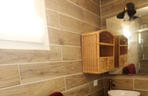 Saint-Saturnin-les-Avignon Villa | Villa with swimming pools, south of france, 6 people