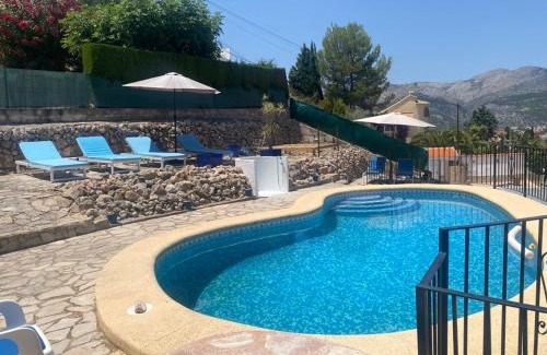 Orba Villa | Villa à Orba pour 6 personnes avec piscine privée et belles vues mer et montagne - HISP-10-8