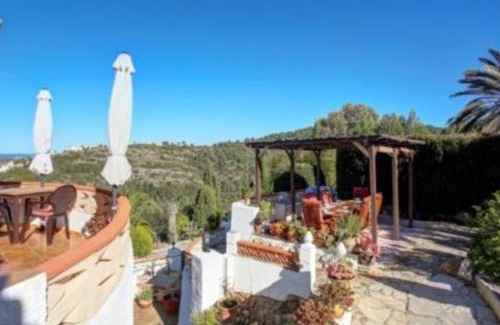 Orba Villa | Villa à Orba pour 6 personnes avec piscine privée et belles vues mer et montagne - HISP-10-8
