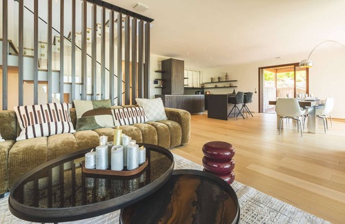 Veyrier-du-Lac House | Villa Élégance