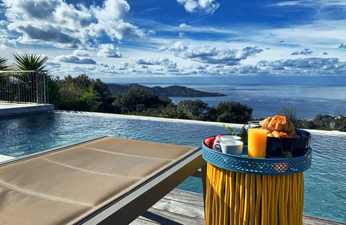 Portigliolo Villa | Villa 12 persons sea view gulf of Ajaccio 3 mn from the beach Swimming pool Jacuzzi
