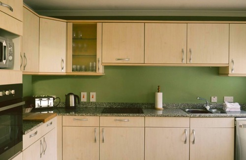 Pittenweem House | Villa 2, 4 Bedrooms, Sleeps 10 with Sauna and Leisure Club Access