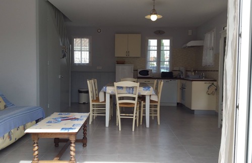 Le Bois-Plage-en-Re Villa | VILLA - 2 BEDROOMS GARDEN - TERRACE - BEAUTIFUL BEACHES - LE BOIS PLAGE - ILE DE RÉ