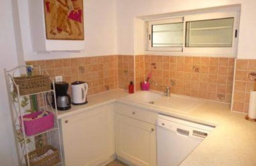 Cannes Villa | Villa, 2 rooms, 64m2, Garden level, sleeps 4(+2), 80m sea, private garden