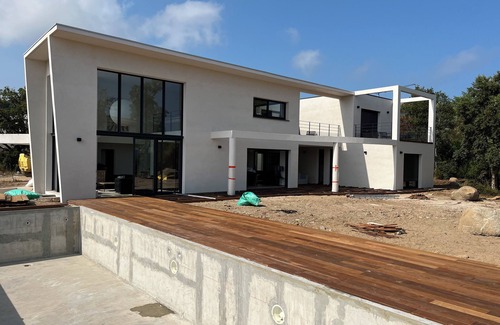 Cirendinu Villa | VILLA 240m2 WITH HEATED SWIMMING POOL - 14 PERSONS - NEAR BLUE CABANON