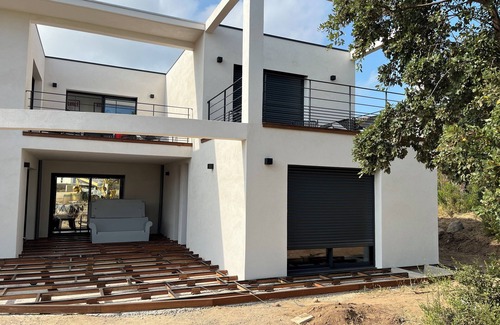 Cirendinu Villa | VILLA 240m2 WITH HEATED SWIMMING POOL - 14 PERSONS - NEAR BLUE CABANON
