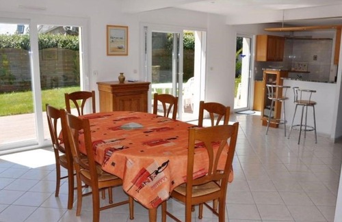 Tregastel House | Villa 3 étoiles avec terrasse, jardin clos et garage à 600m de la mer, Trégastel - FR-1-368-268