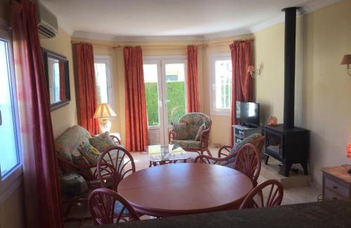 Molinell House | villa (3 bed and 2 bath) in the Oliva Nova Golf&Beach resort