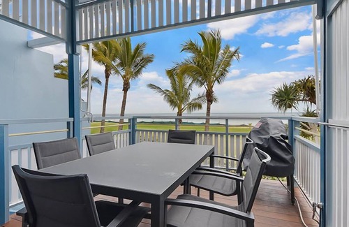 Brisbane Waterfront House | Villa 30 Tangalooma Beachfront
