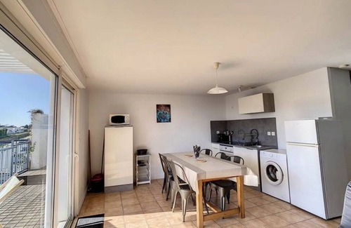 Chatelaillon-Plage House | Villa 4/6 Personnes 200m Plage Bord de mer - La Rochelle/Angoulins s/mer
