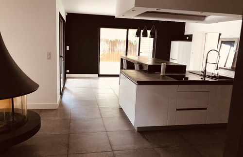 Ares House | Villa 420m2, 17 people, Hamman, Jaccuzi, 10 min. bicycle basin