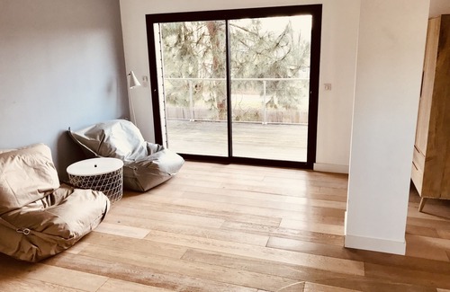 Ares House | Villa 420m2, 17 people, Hamman, Jaccuzi, 10 min. bicycle basin