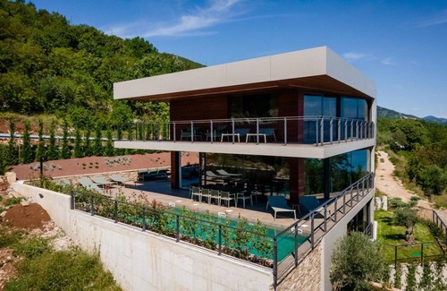 Mosenice Villa | Villa ∙ 5 bedrooms ∙ 12 guests