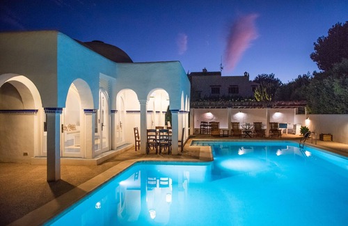 Santa Eulalia del Rio Villa | Villa, 7BR, Sea views, walk to the beach, pool house