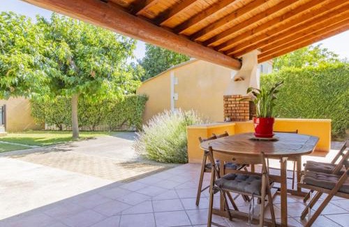 Monteux Villa | Villa A l'Ombre du Soleil by Interhome