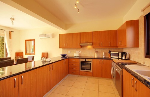 Kouklia Villa | VILLA ADELAIS, A SUPER 4 BED VILLA WITH HEATED POOL IN GREAT LOCATION!