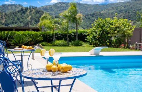 Trappitello Apartment | Villa Agave Pool & Spa