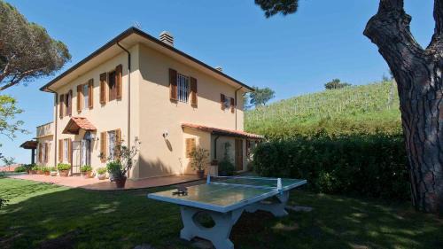 Corsanico Villa | VILLA AI VENTI 8, Emma Villas
