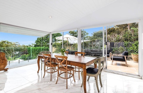 Newport House | Villa Aix @ Villa Aix
