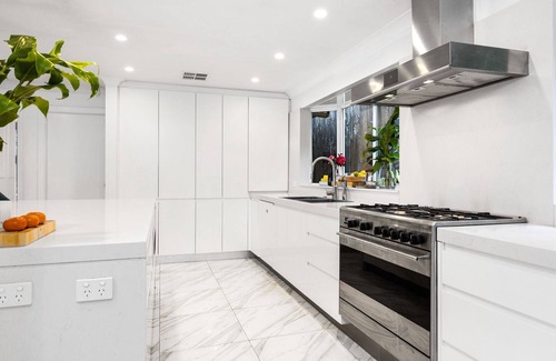 Newport House | Villa Aix @ Villa Aix