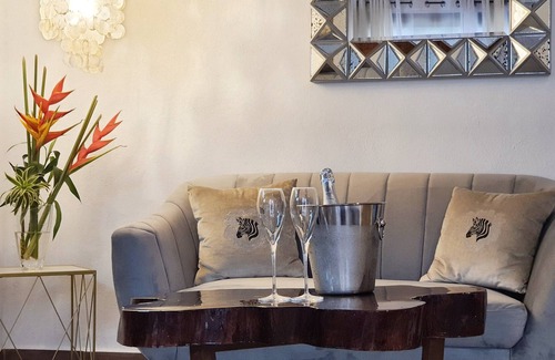Boquete Apartment | Villa Alejandro-5 minutes walk to downtown Boquete, apartment with kitchenette