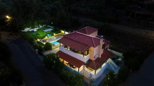 Prines Villa | Villa Alex with private pool and jacuzzi