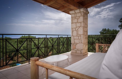Akrotiri Villa | Villa Alexa of Jootiq Villas. Combine traditional stone built concept with supreme comfort!