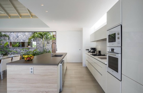 Lurin Villa | Villa Alhéna in Lurin by Personal Villas - Stunning Views of Saint Jean Bay