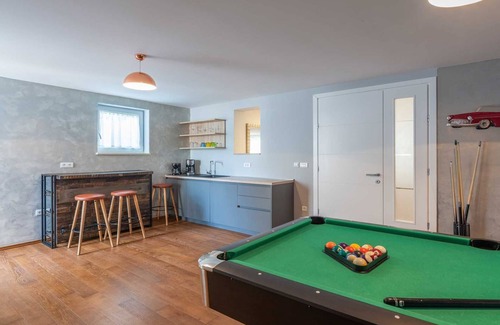 Malinska-Dubasnica Villa | Villa Almedina - perfect holiday destination with a pool, whirlpool and sauna