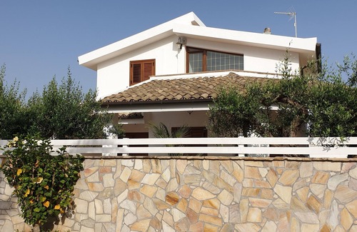 Mazara del Vallo Villa | Villa Amanda just a stone's throw from the sea