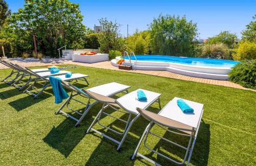 San Vito dei Normanni Villa | Villa Ambra by Villa Plus