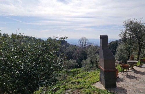 Margine Coperta-Traversagna Villa | Villa among the tuscany hills, surrounded by greenery
