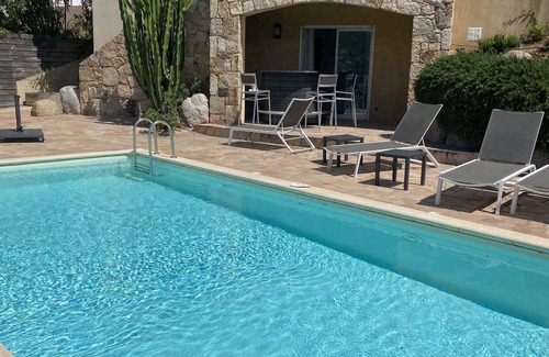 Cirendinu Villa | Villa Ancolie, superb mountain view, heated pool, 1500m from Cabanon Bleu beach