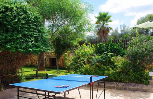 Felanitx House | Villa Andaluza with Wi-Fi, swimming pool, terrace and garden, parking available on the property