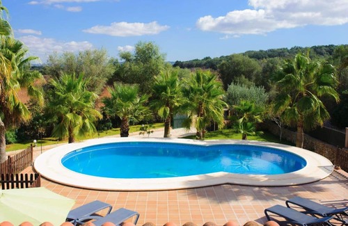 Felanitx House | Villa Andaluza with Wi-Fi, swimming pool, terrace and garden, parking available on the property