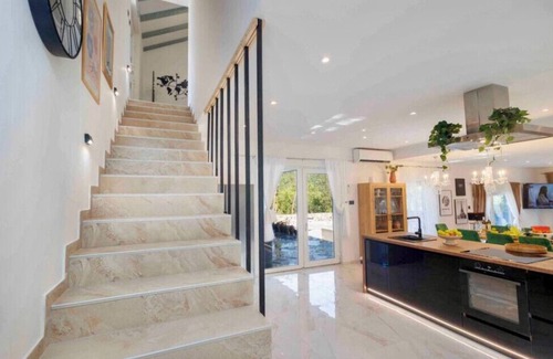 Zagvozd Villa | Villa Andrea in Makarska by Villas Guide