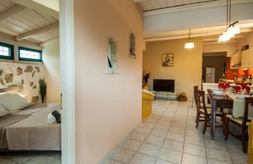 Alikanas House | Villa Andreas, Zakynthos Country house near the beautiful Rasa beach.