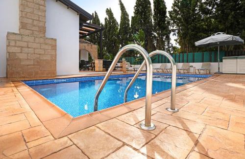 Ayia Thekla Villa | Villa Anthia - 2bed with Large Pool