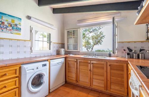 Cap d'Artrutx Villa | Villa Araucaria, primera línea, WiFi, AC, piscina