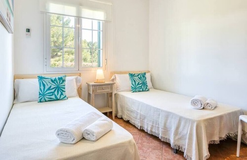 Coves Noves Villa | Villa Arenal ❤ private pool, free A/C