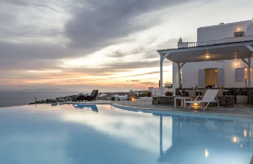 Faros Armenistis Villa | Villa Argo by Mykonos Top Villas 7 min from Town