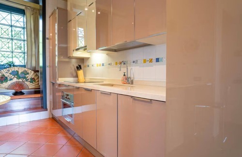 Padenghe sul Garda Villa | Villa Artemisia - elegance & relaxation just 300 m from Lake Garda