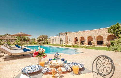 Ounagha Villa | Villa Aruba Superbe villa avec service, personnel et piscine chauffée