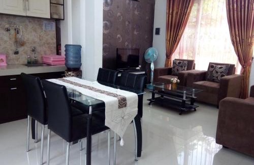 Oro Oro Ombo House | Villa Asri