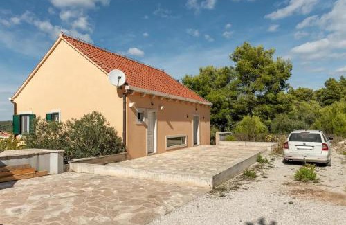 Sutivan Villa | Villa Asteroi'dea - Tiha Mala