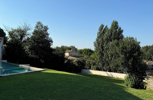 Cadenet Villa | Villa at the foot of the Luberon
