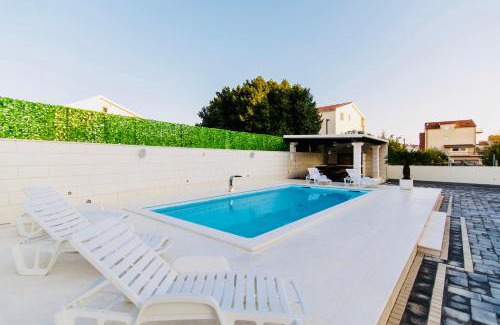 Kastel Novi Apartment | Villa Aurora