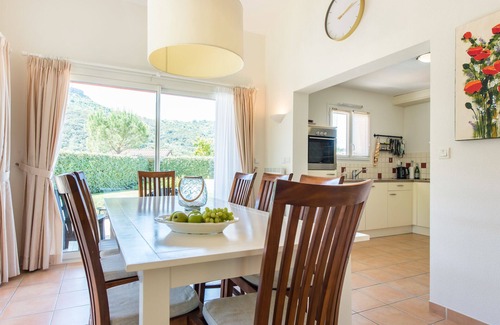 Vallon-Pont-d'Arc Villa | Villa Avallon for 8 people with private pool
