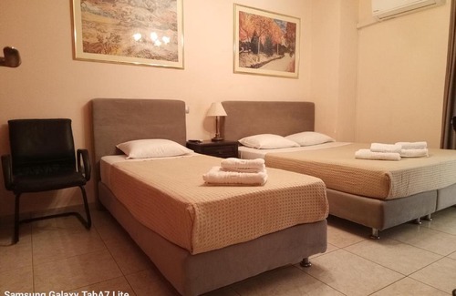 Spata-Artemida House | VILLA AVATOS - Near to the Port of Rafina and the Airport of Athens
