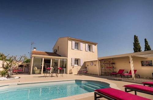L'Isle-sur-la-Sorgue Villa | Villa avec Piscine Privee a L'Isle sur la Sorgue